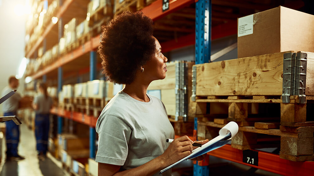 Import customs clearance and procurement